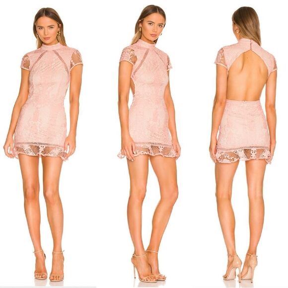 SUPERDOWN Brianna Open Back Blush Pink Lace Overlay Mini Dress Size M - Picture 1 of 12